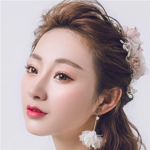 新手如何化妝？初學(xué)化妝需謹(jǐn)慎